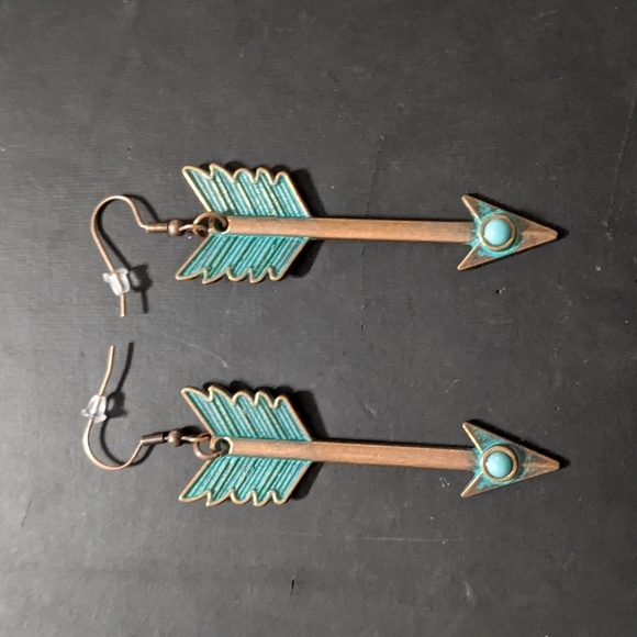 Copper Tone Faux Turquoise Blue Burnished Arrow Dangle Drop Statement Earrings - Picture 1 of 4